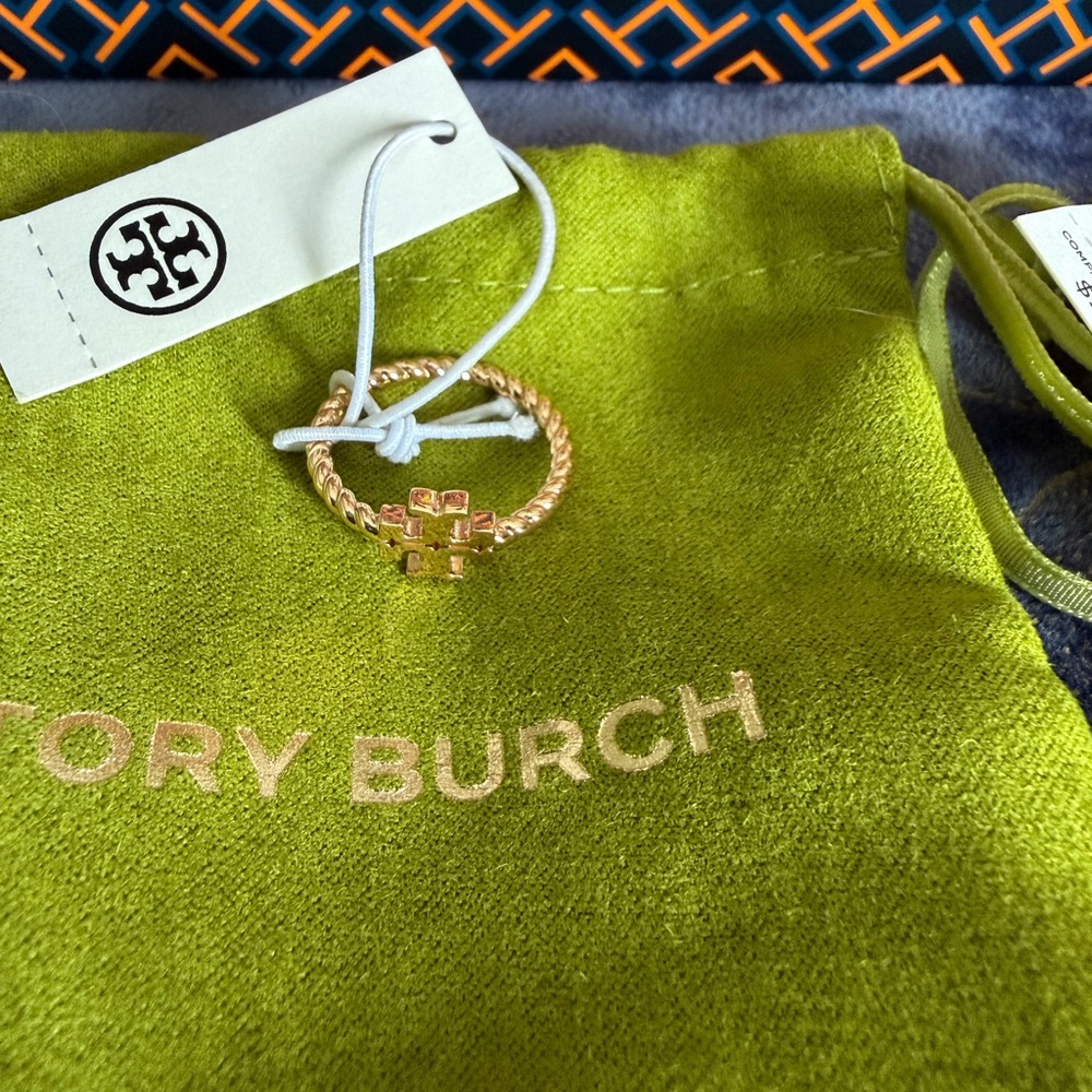Authentic Tory Burch Gold Rings Set of 2 with Lime Green Pouches - Picture 11 of 11